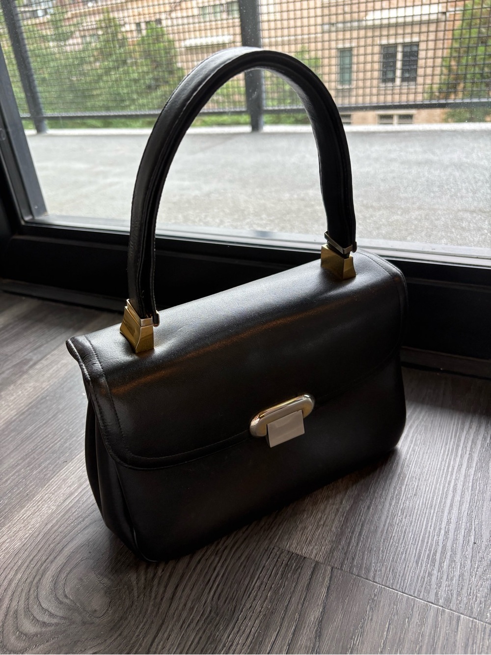 ✨ Vintage Koret Genuine Leather Mid-Century Handbag | Black & Red Interior